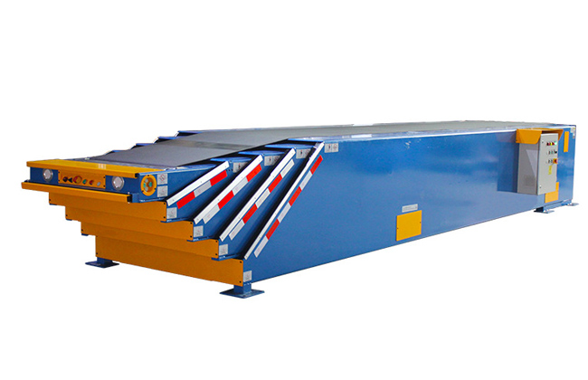 它可以在長度方向上自由伸縮，隨時控制輸送機(jī)的長度