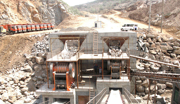 礦用振動給料機(jī)現(xiàn)場